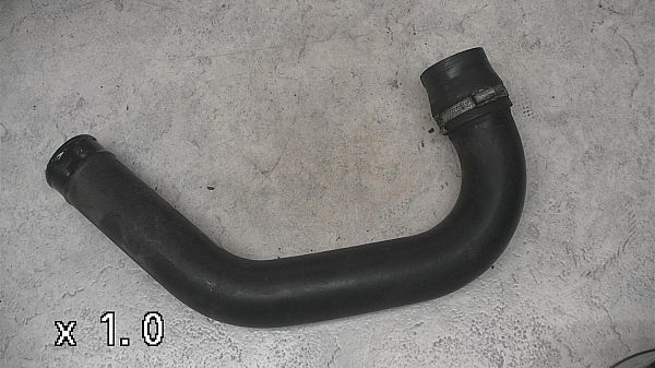 turbo / Intercooler hose / pipe VOLVO 940 Mk II Estate (945)
