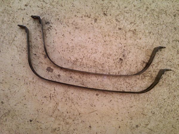 Tank ophangbeugel OPEL CORSA E (X15)