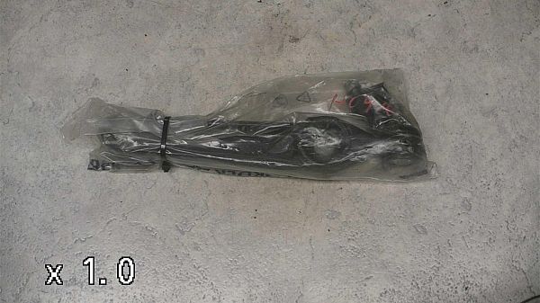 Bærearm forrest nederst SUZUKI WAGON R+ Hatchback (EM)