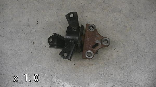 Gear-box mounting MITSUBISHI MIRAGE / SPACE STAR Hatchback (A0_A)