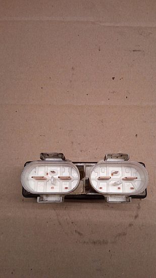 Przekaźnik - wentylator chłodnicy VW TRANSPORTER Mk IV Box (70A, 70H, 7DA, 7DH)
