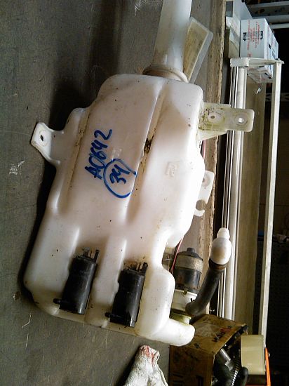moteur et réservoir d'eau essuie glace MAZDA MPV Mk II (LW)