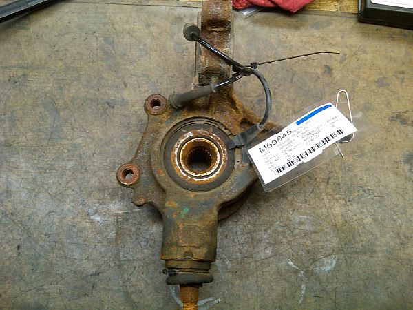Spindle - front PEUGEOT 307 SW (3H)