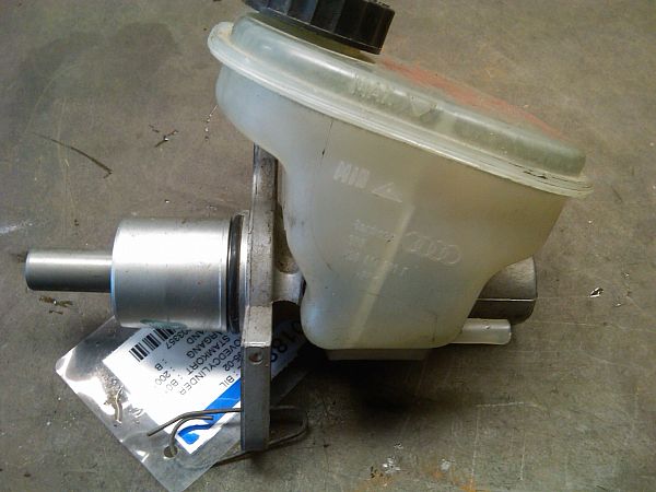 Brake - Master cylinder AUDI A8 (4D2, 4D8)