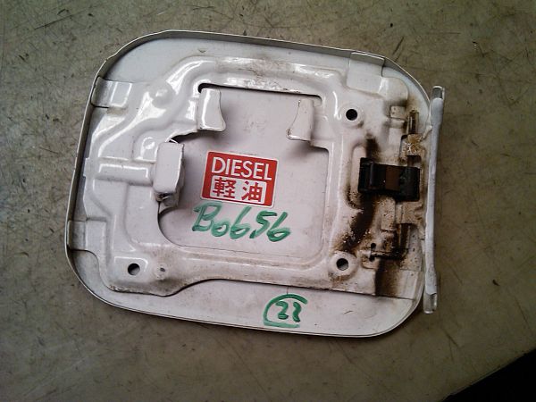 Fuel flap TOYOTA AVENSIS VERSO (_M2_)