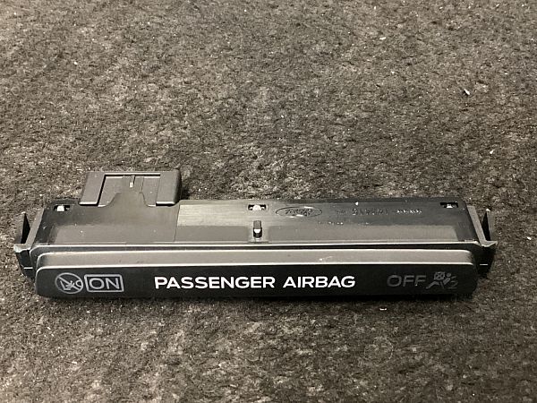 Airbag kontrol lampe FORD KUGA III (DFK)