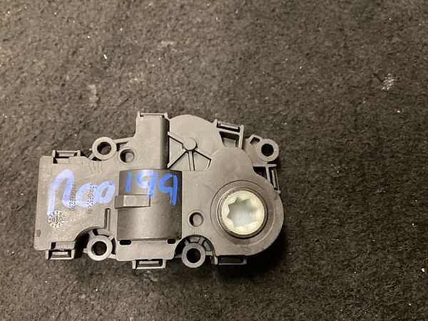 A-000-906-83-04 : Heater Vent Flap Control Motor - Autoparts24