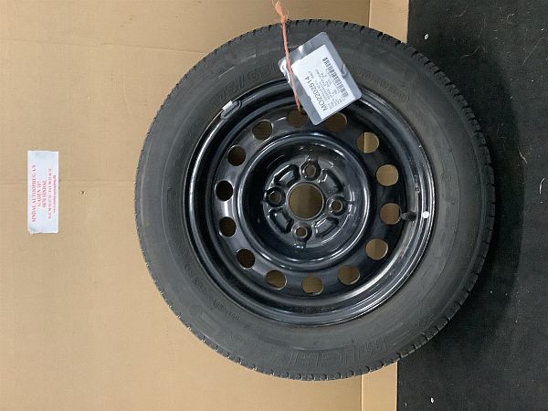Spare tyre TOYOTA COROLLA Liftback (_E11_)