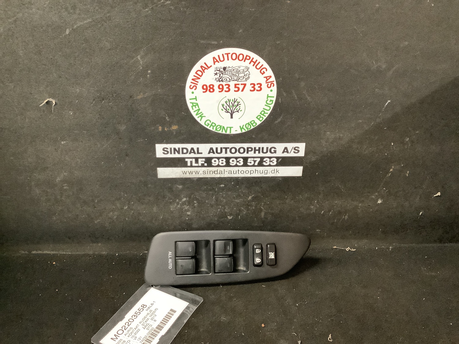 Toyota AURIS (_E15_) Fensterheberschalter 74232-02550 - Autoparts24