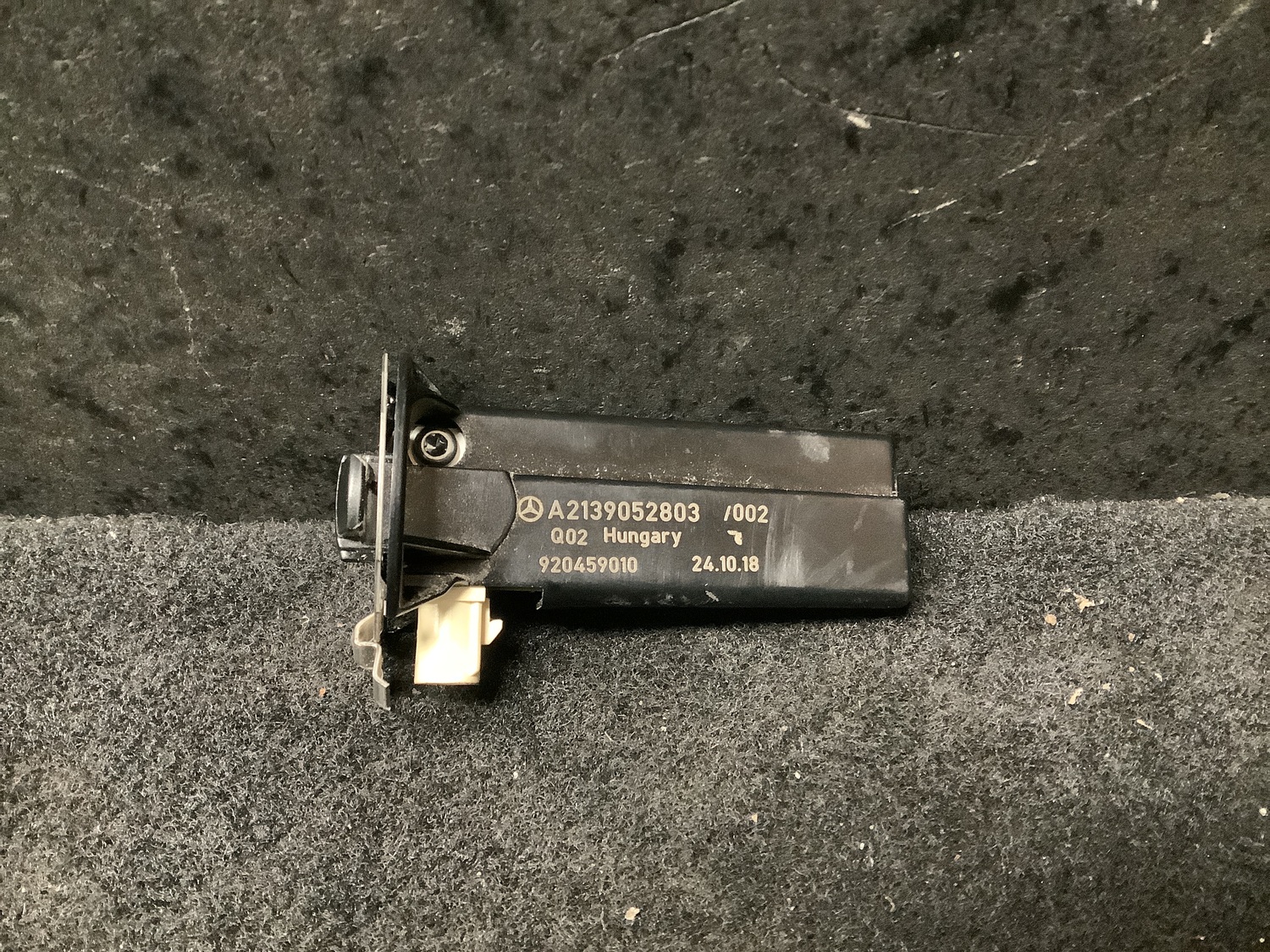 Mercedes-Benz SPRINTER 3,5-t Van (B907, B910) Antenne 2139052803 ...