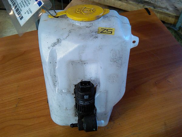 moteur et réservoir d'eau essuie glace OPEL CORSA C (X01)