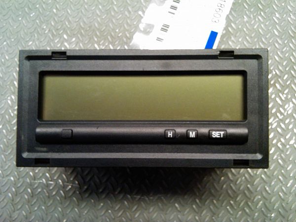 Wyświetlacz radia i akcesoria audio MITSUBISHI CARISMA Saloon (DA_)