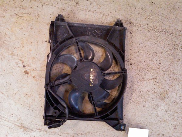 Radiator fan electrical HYUNDAI SONATA Mk III (EF)