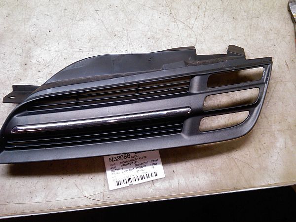 Grill / gitter NISSAN MICRA III (K12)
