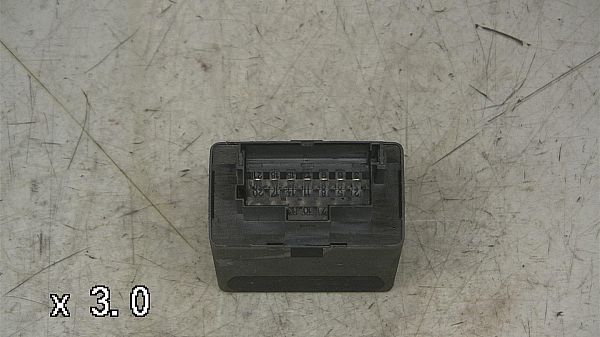 Blinklysrelæ MERCEDES-BENZ SPRINTER 2-t Box (901, 902)