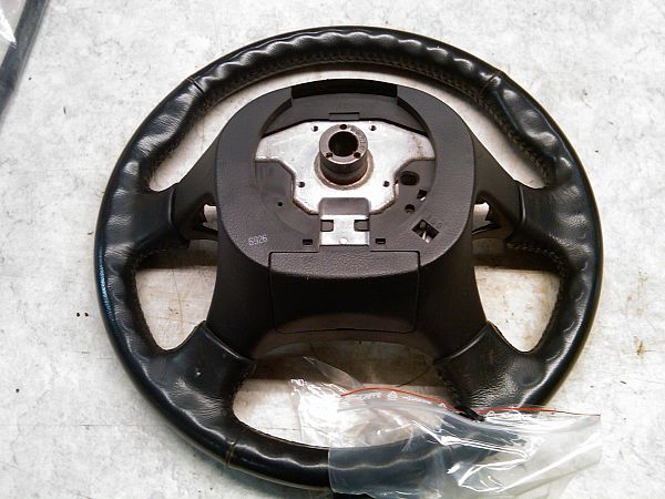 Steering wheel - airbag type (airbag not included) NISSAN PICK UP (D22)