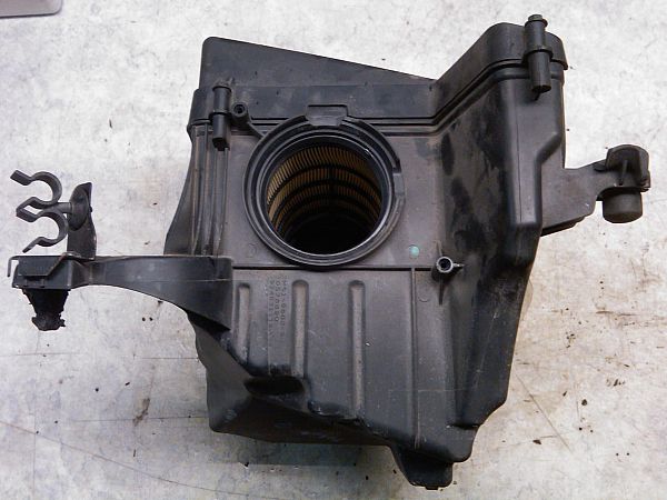 Air filter VOLVO V50 (545)