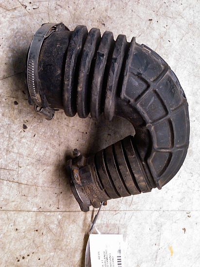 Indsugningsslange AUDI A6 (4F2, C6)