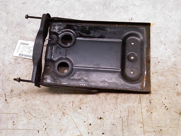 Battery casing SUZUKI GRAND VITARA II (JT, TE, TD)