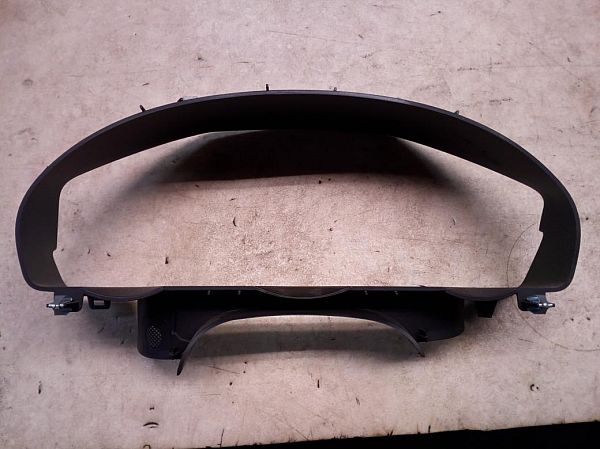 Instrument - forplade MERCEDES-BENZ E-CLASS (W212)