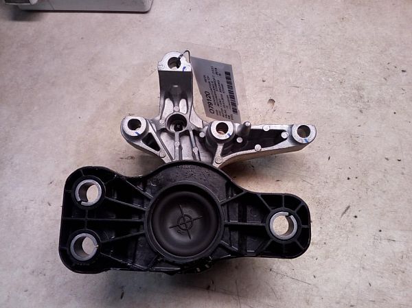 Motorhalter / Motorträger RENAULT CAPTUR I (J5_, H5_)