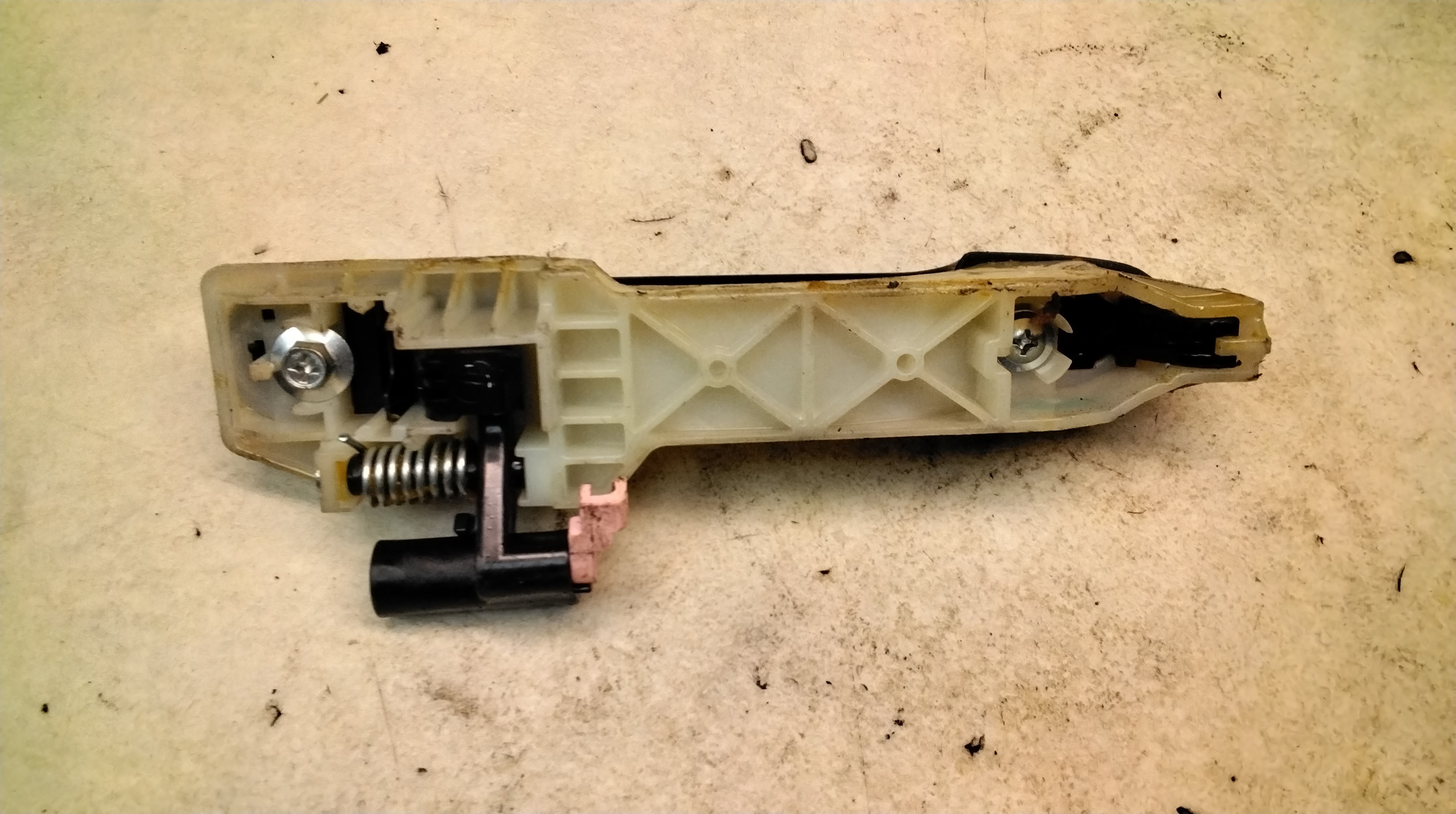 826511J050 : Handgriff aussen - Autoparts24