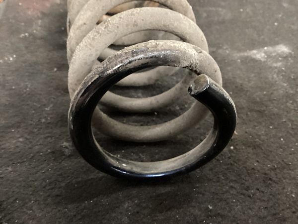 Forfjeder - spiral venstre KIA CEE'D SW (ED)