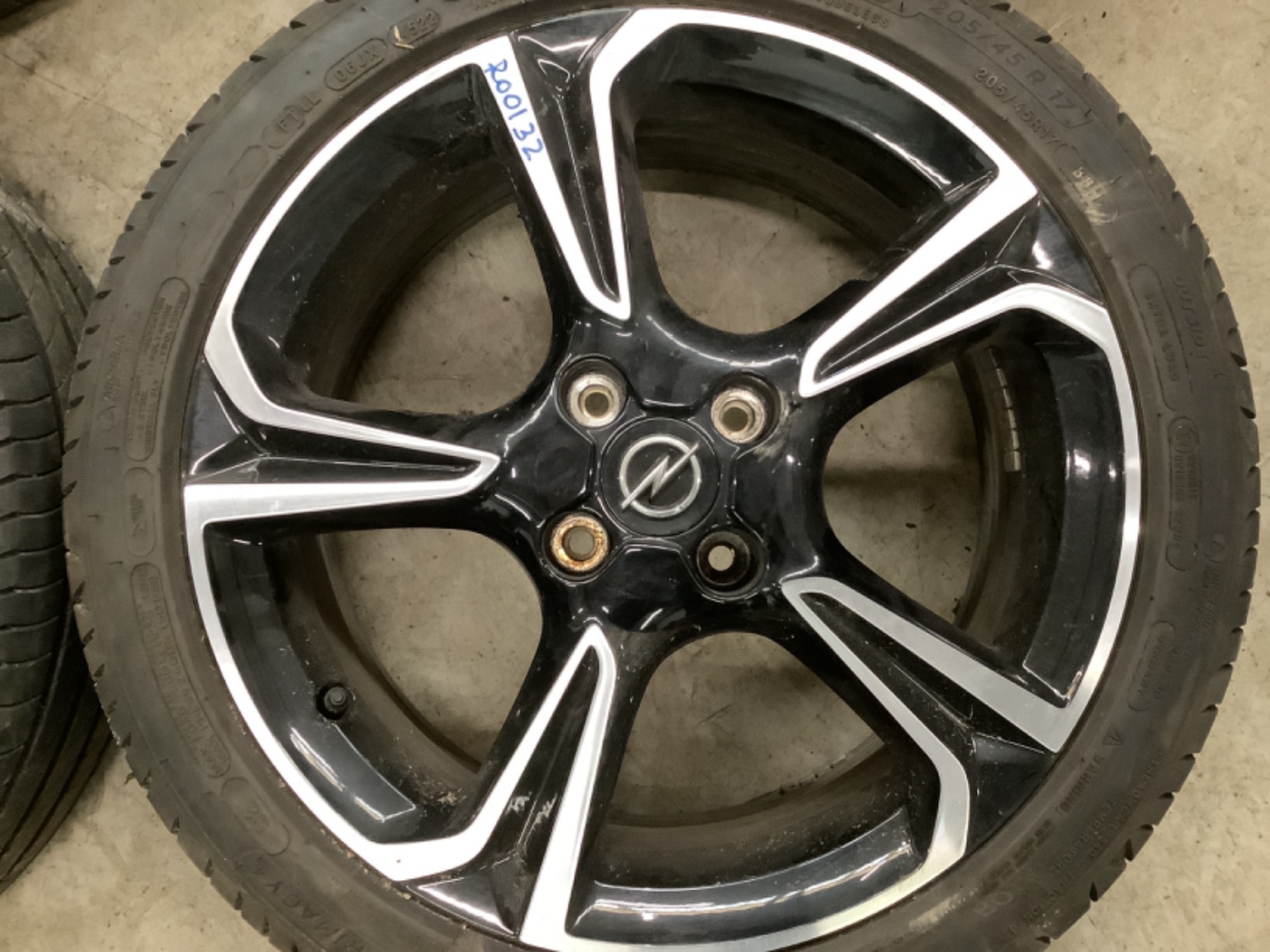 Opel CORSA F (P2JO) Aluminum rims with tires 9332281680 - Autoparts24