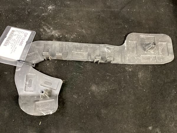 Fog light bracket