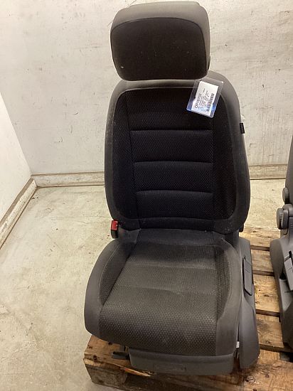Forseter 4 dørs VW TOURAN (1T3)