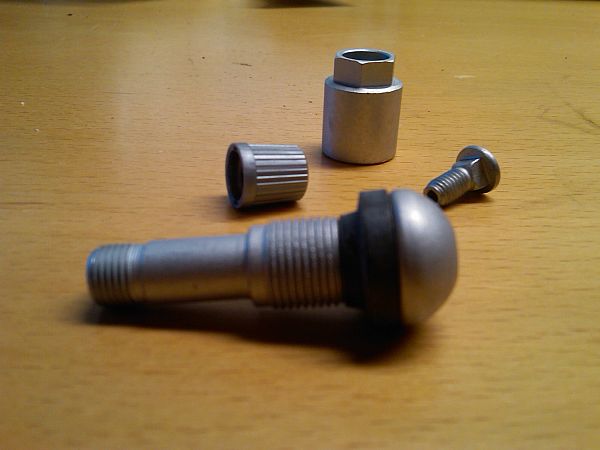 TPMS - Sensor zur automatischen Reifendruckmessung