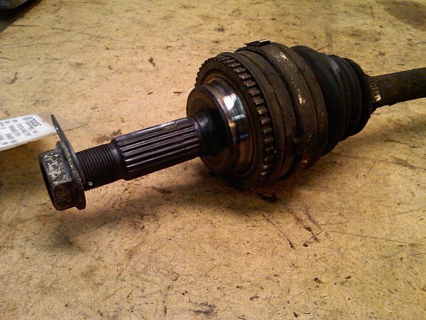 Drive shaft - front TOYOTA STARLET (_P9_)