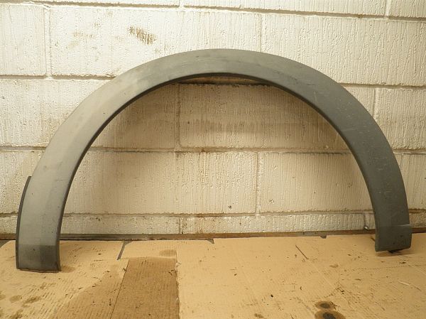 Wing arch moulding FORD TRANSIT CONNECT (P65_, P70_, P80_)