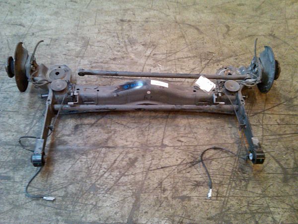 Hinterachse kpl., ohne Differenzial PEUGEOT EXPERT Box (VF3A_, VF3U_, VF3X_)