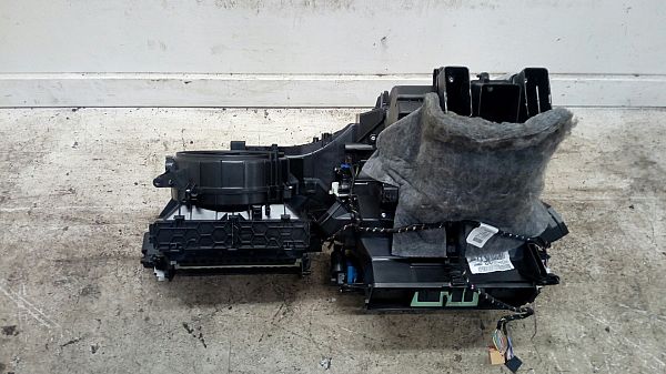 Varmeapparat - hus SKODA OCTAVIA III Combi (5E5, 5E6)