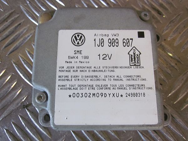 Airbag Boitier commande VW PASSAT Estate (3B5)