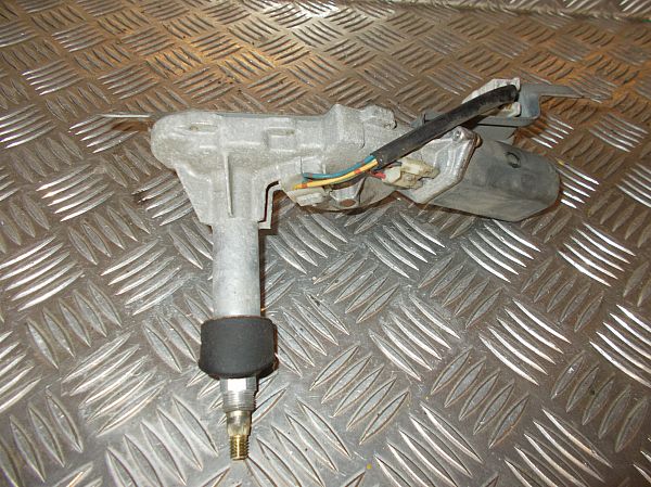 Remorque RC LESU en métal 1/14 avec système hydraulique et pieds Remorque RC LESU en métal 1/14 avec système hydraulique et pieds