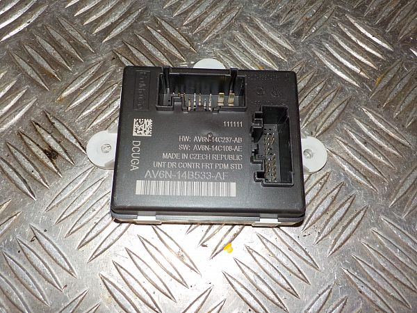 Diverse relais FORD C-MAX II (DXA/CB7, DXA/CEU)