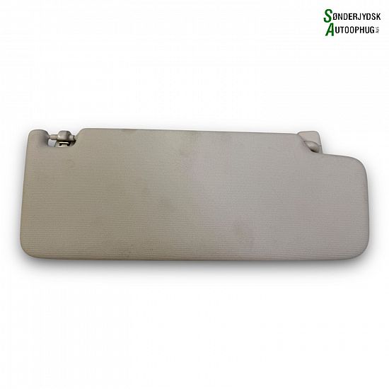 Sun visor clip