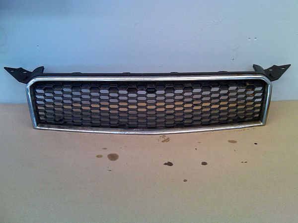 Grill / gitter CHEVROLET AVEO / KALOS Hatchback (T250, T255)