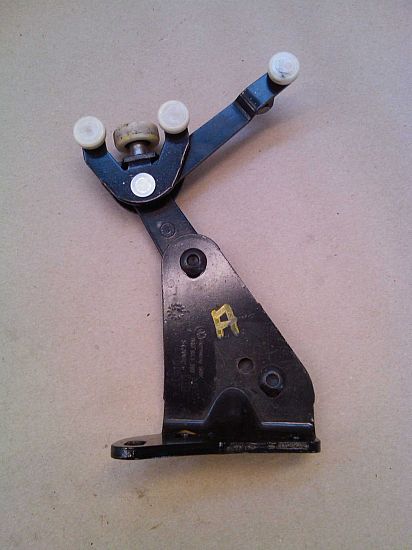 Sliding door roller hinge