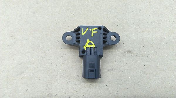 Airbag - sensor VOLVO V40 Hatchback (525, 526)