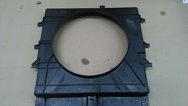 Kølerkappe MERCEDES-BENZ SPRINTER 3,5-t Box (907, 910)