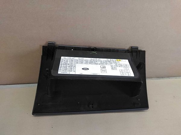 Glove compartment LAND ROVER DISCOVERY III (L319)