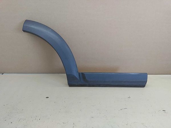 Decorative moulding - door LAND ROVER DISCOVERY III (L319)