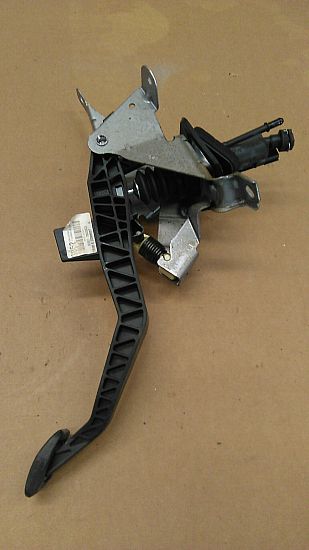 Clutch pedal FORD TRANSIT CONNECT V408 Box