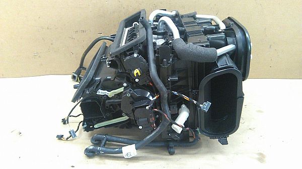 Heater unit - complete VOLVO V60 II (225, 227)