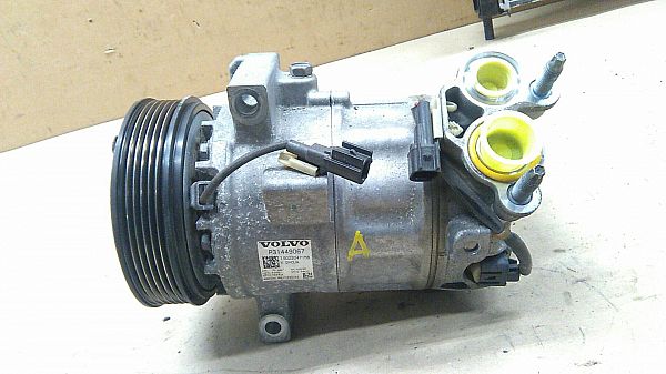 Varme ac kompressor VOLVO V60 II (225, 227)