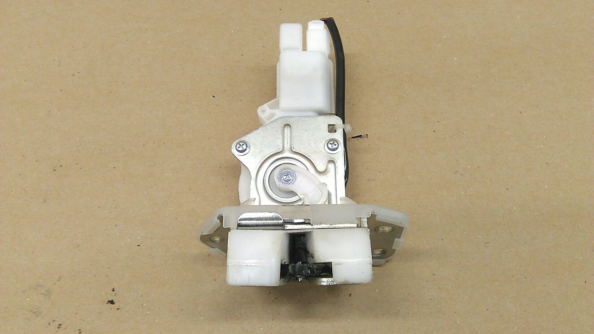 イツキ出品 Suzuki SX4 (EY, GY) Central lock 82510-63J00 - Autoparts24
