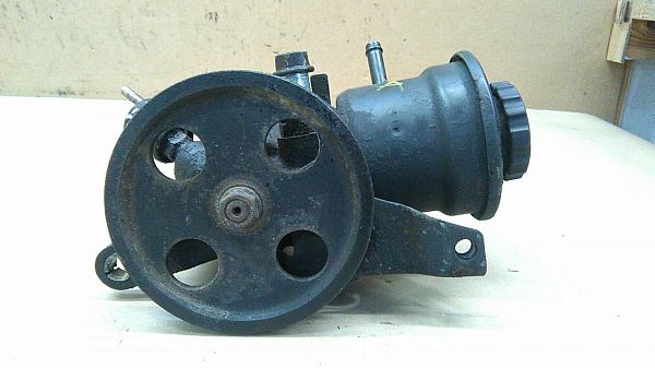 Power steering pump TOYOTA CELICA Coupe (_T20_)